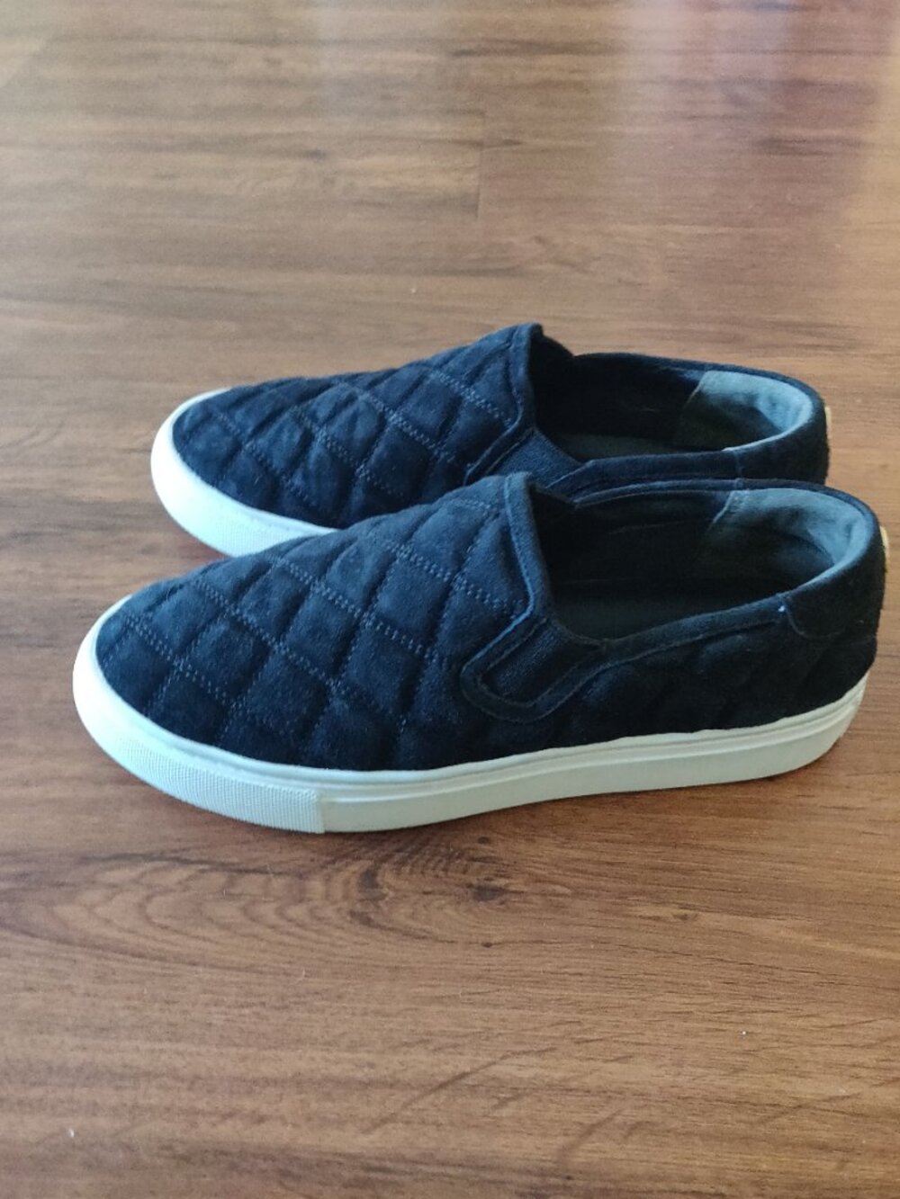 Tory Burch Black Quilted Shoes (Size 8M)